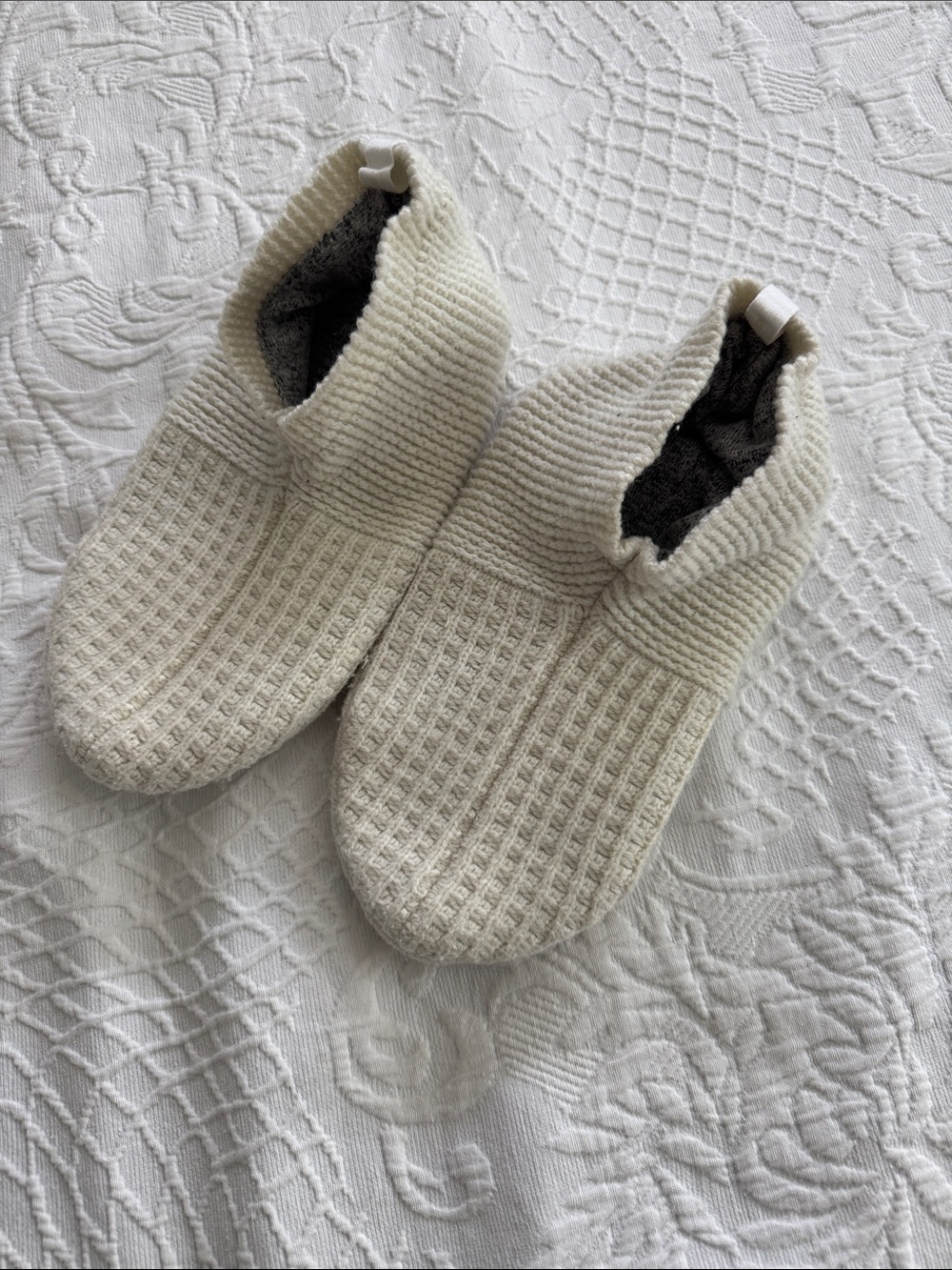 Bombas Gripper Slipper- Beige